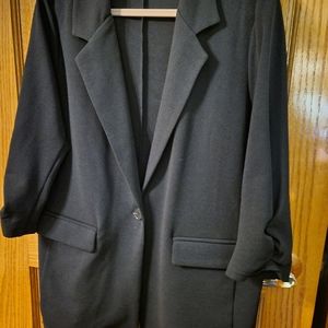 Women's black jacket/blazer size XXL. 3/4 sleeve, single front button closure.